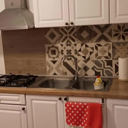Suzi Apartament *